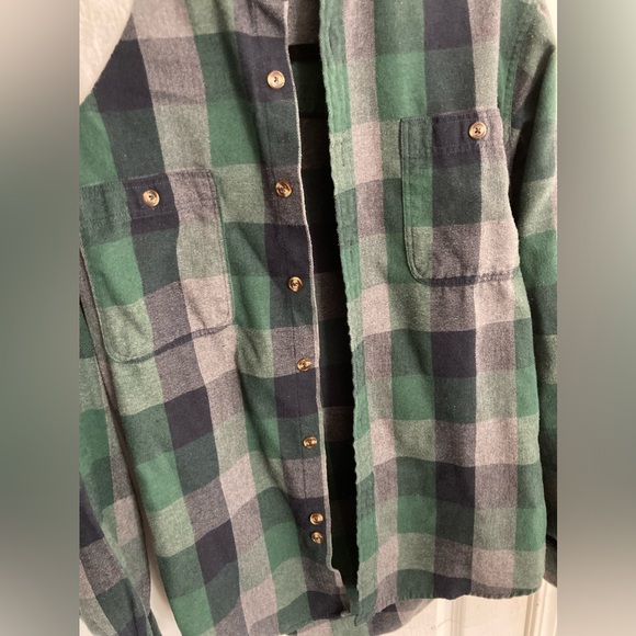 Green button up flannel - Picture 2 of 4